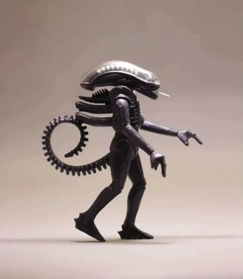 HEROCROSS Alien-Figur, Einzelfigur, Weltraum, Schwarz - Bild 2