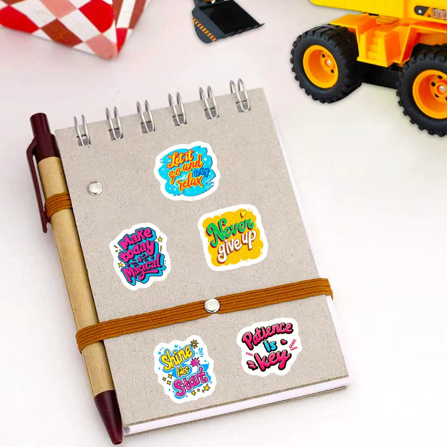 500 Stück bunte Cartoon-Aufkleber mit englischen Sprüchen für Kinder von Anime Worlds Store, ideal für DIY-Tagebücher und Geschenkverpackungen, Mehrfarbig - Bild 3
