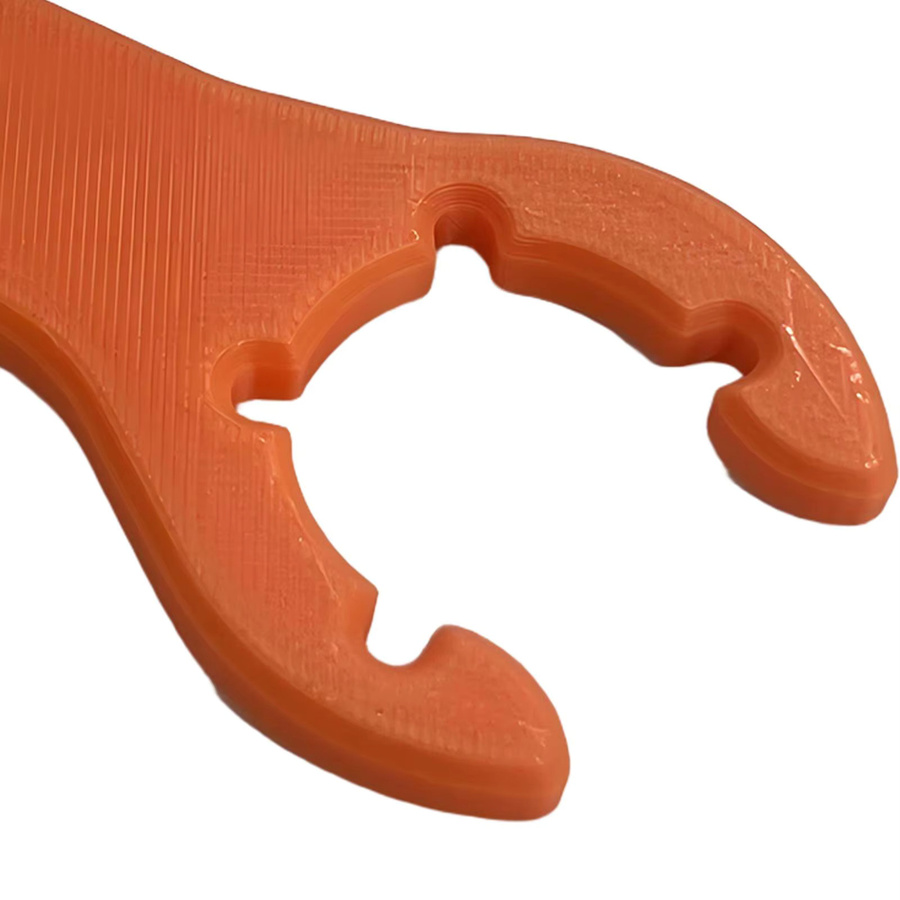 Doppelköpfiger Gasflaschenschlüssel in Orange als druckreduzierender Ventilschlüssel für Sanitär- und Automobilanwendungen - Bild 3