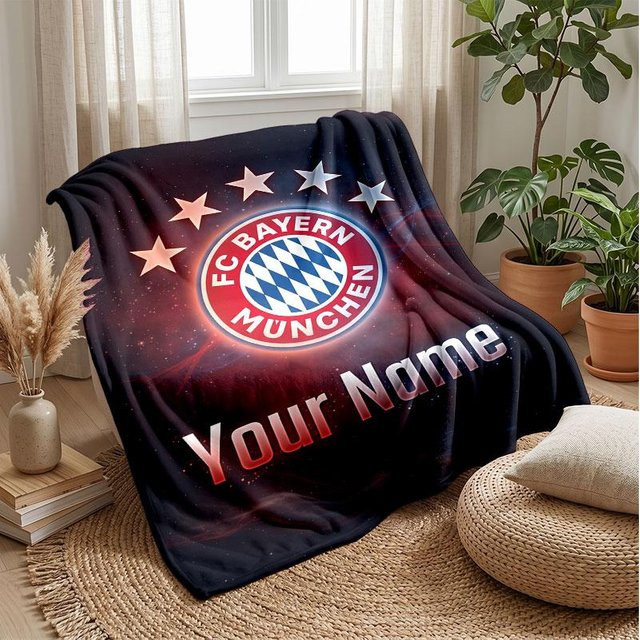 Personalisierte FC Bayern München Flanelldecke mit individuellem Namen und Logo, rote Fleece-Kuscheldecke, B/B: 130 x 150 cm - Bild 1