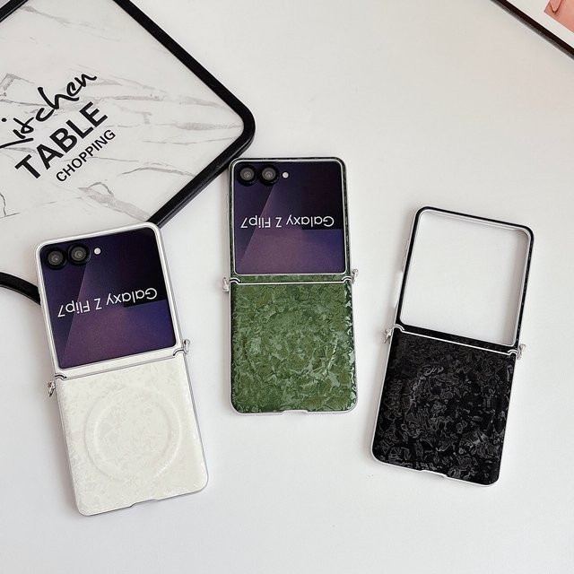 Dopamin-Farbpalette Magnetische Handyhülle mit Magsafe und Scharnierschutz für Samsung Galaxy Z Flip 7 FE 6 5G in Grün - Bild 1