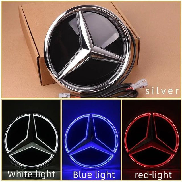 Mercedes-Benz LED Emblem für den Frontgrill mit beleuchtetem Stern in Silber und den Farben Weiß, Blau und Rot für W204 W205 W213 W253 W166 W176 - Bild 1