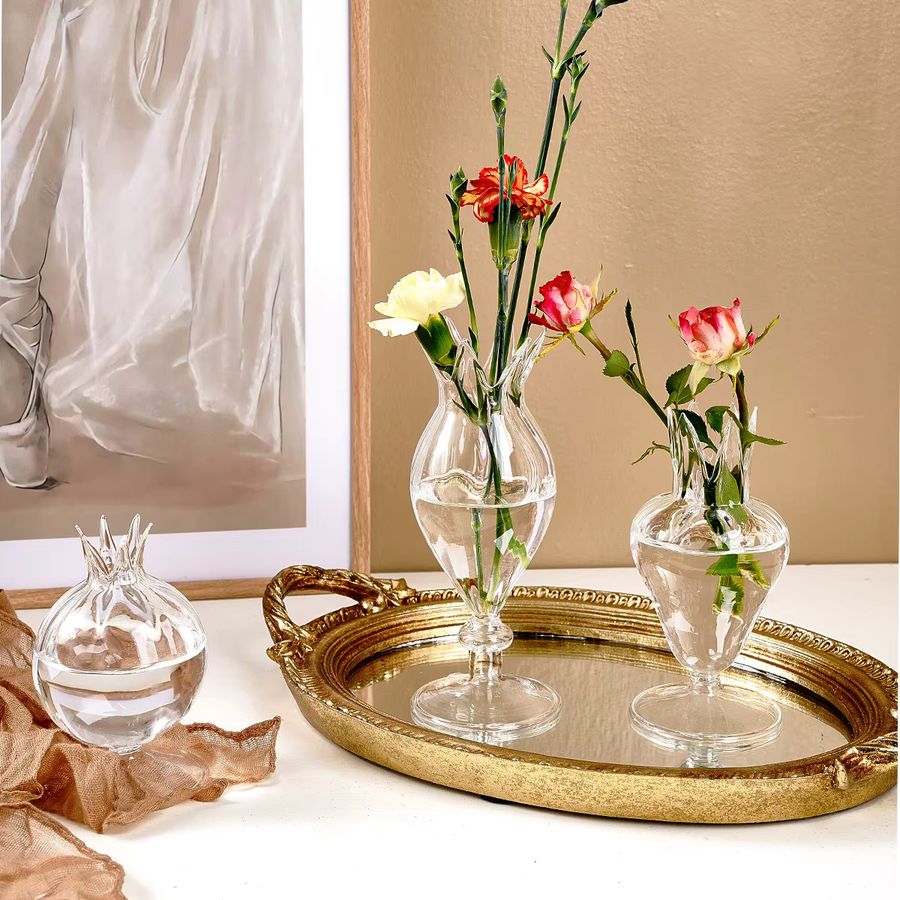 Transparente Glasvase mit Blumenhalterung als Tischvase für Schnittblumen - Bild 2