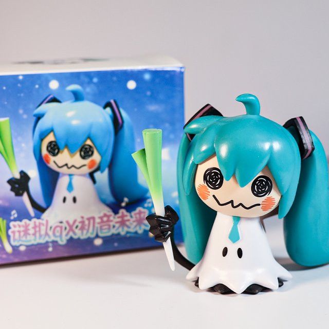 Bandai Anime Hatsune Miku Figur aus PVC in Multicolor, Höhe: 7 cm - Bild 1