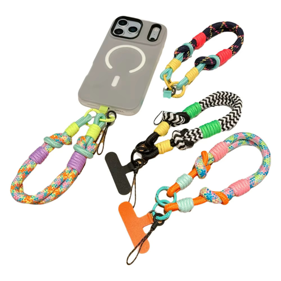 Modisches Handy-Lanyard für Damen als kurzes Handgelenk-Schlaufe-Armband mit Charme in Multicolour - Bild 2