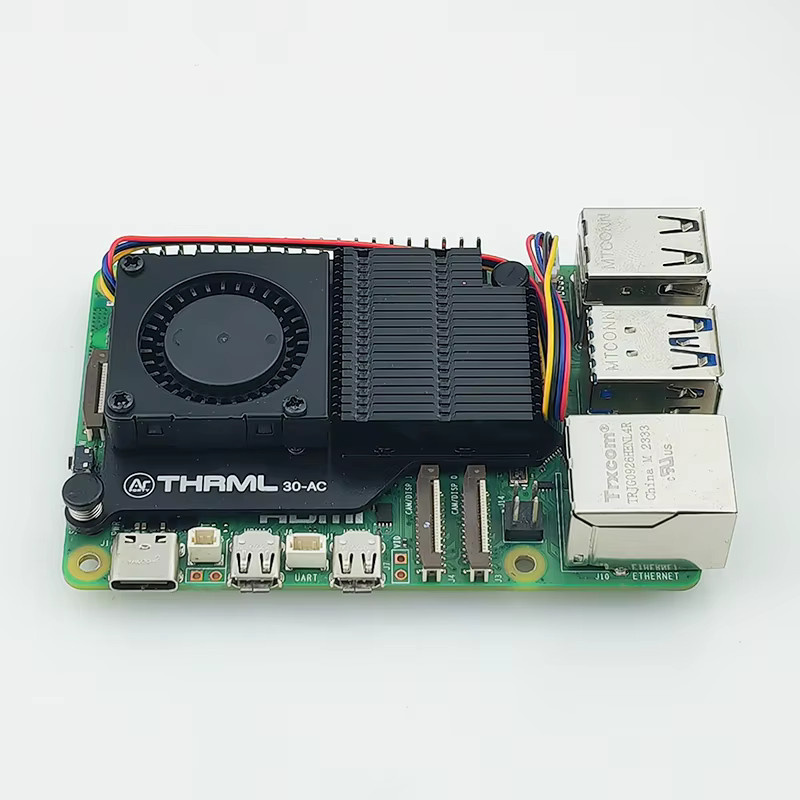 Argon Thrml Aktivkühler für Raspberry Pi 5 mit PWM-Lüfter und Aluminium-Lamellen in Schwarz und Silber - Bild 2