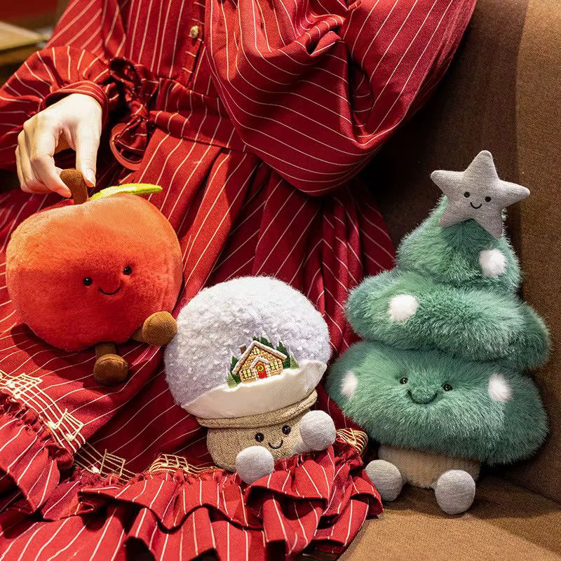 Kawaii Weihnachts Plüschtier Set von Potdemiel mit Baum, Schneekugel und grünem Apfel als weiche Stoffpuppen und kuschelige Weihnachtsdekoration für Mädchen - Bild 2