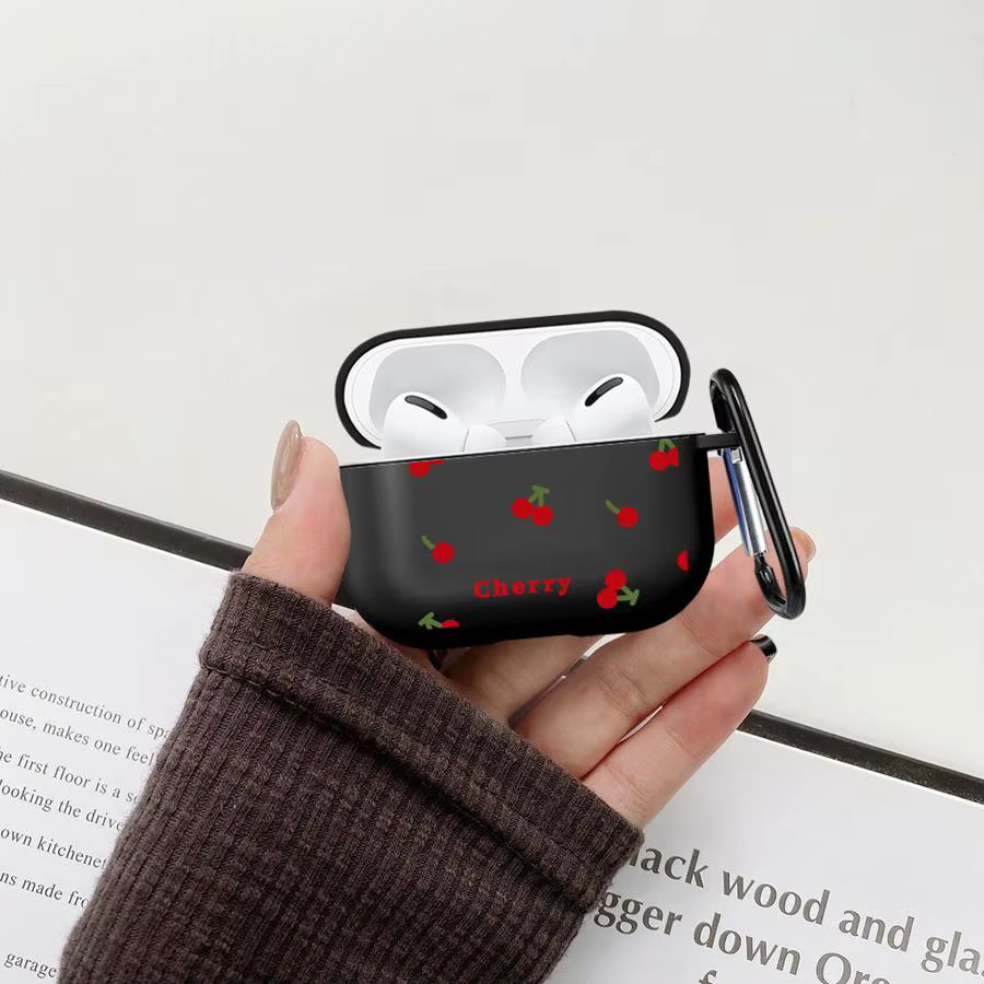 Schutzhülle für Apple AirPods 1, 2, 3 und Pro/Pro 2 mit niedlichem Cartoon-Kirsch-Lichee-Muster in Schwarz - Bild 6