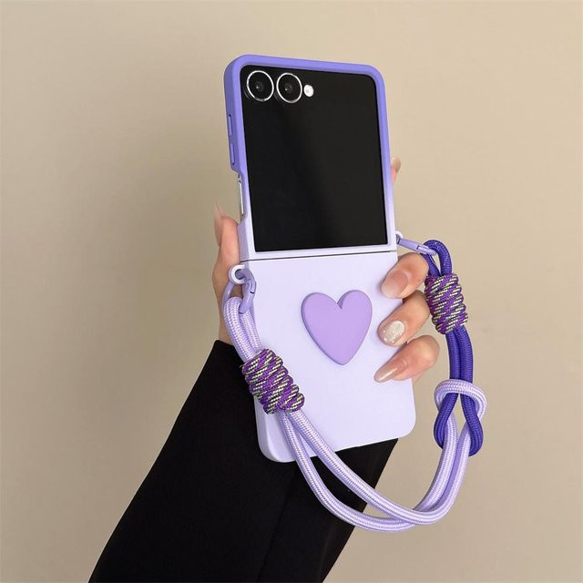 Samsung Galaxy Z Flip Handyhülle mit Herz-Farbverlauf und bunter Handgelenk-Schlaufe aus Hart-PC, Multicolour/Purple - Bild 1