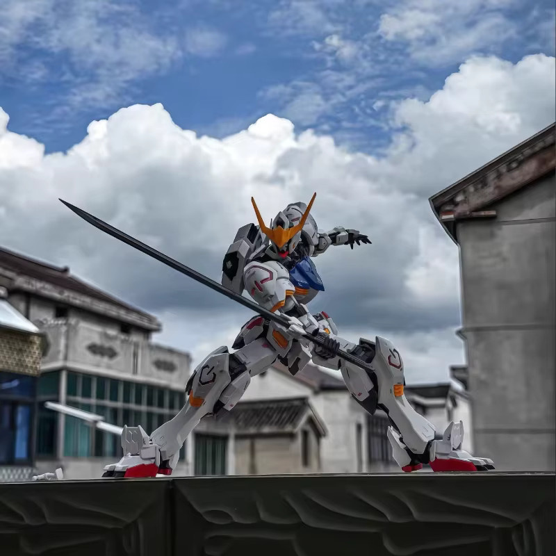 Bandai MG 1/100 Asw-G-08 Barbatos 4. Form, Mecha Modellbausatz, Mobile Suit - Bild 2