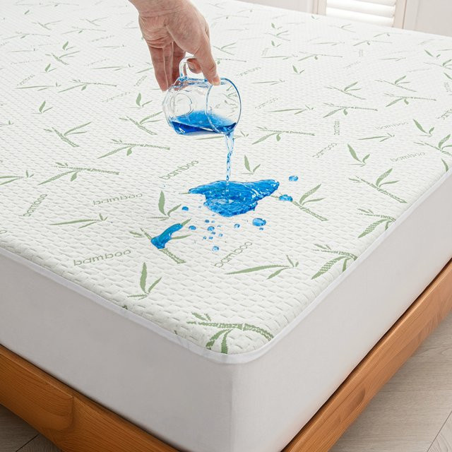 Wasserdichtes Spannbettlaken aus Bambusviskose von LyssioHome, atmungsaktiver Matratzenschoner mit TPU-Membran, hypoallergen, Farbe: Weiß/Grün, B/T/H: 140 x 200 x 36 cm - Bild 1