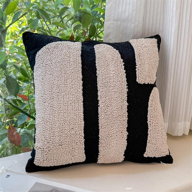 ODEK PIANAN Kissenbezug aus weichem Chenille mit Tier-Muster in Schwarz-Weiß, B/B: 45 x 45 cm - Bild 1