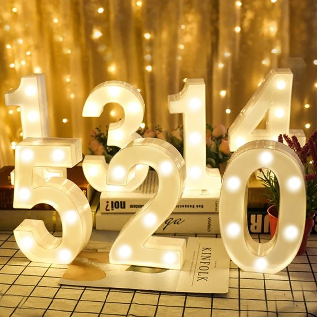 LED Alphabet Buchstaben Lampe in Weiß als dekoratives Nachtlicht für Hochzeit, Geburtstag und Party - Bild 1