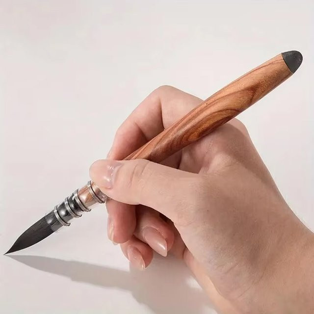 Hochwertiger 2-in-1 Aquarellpinsel mit weicher runder Spitze in Braun aus Holz - Bild 1