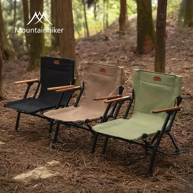 MOUNTAINHIKER Tragbarer Klappstuhl mit Armlehnen in Schwarz aus Textilene und Metall für Camping, Angeln und Outdoor - Bild 1