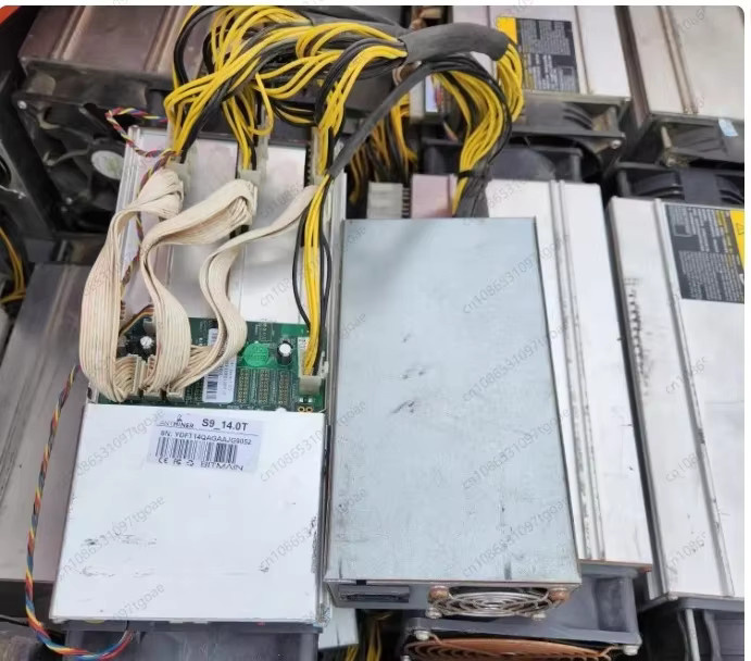 Bitmain S9i 14Th/s Bitcoin Miner ASIC Mining-Maschine gebraucht, Silber, inklusive Netzteil - Bild 2