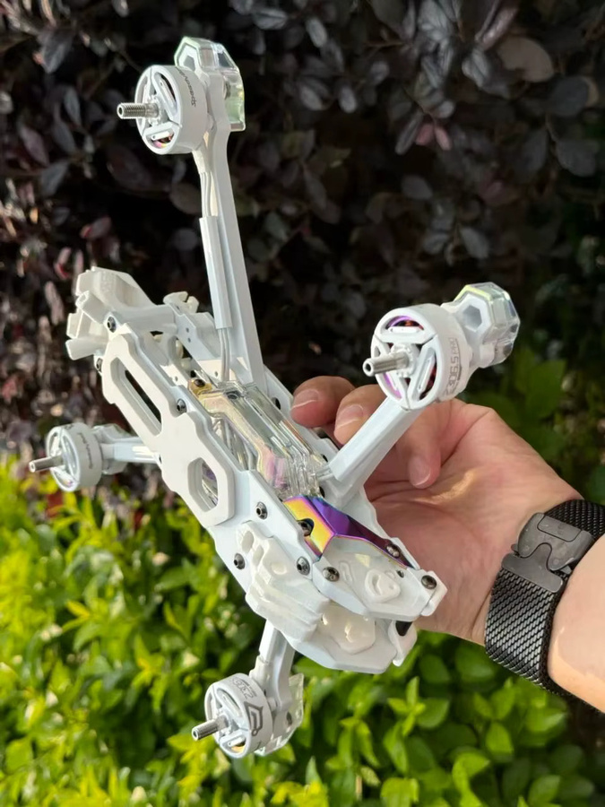 SpeedyBee Mario 5 FPV DIY Rahmen-Bausatz in Weiß - Bild 6
