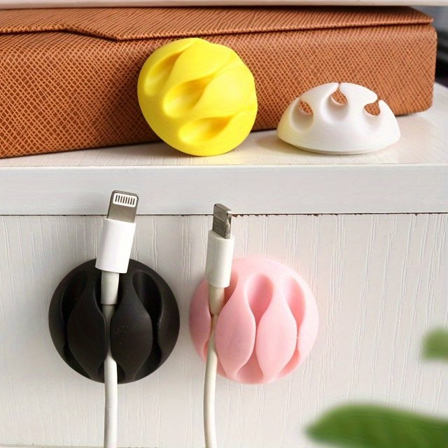 4er-Set Selbstklebender 3-Slot Kabelclip Organizer in Weiß für USB-C und Mauskabel - Bild 1