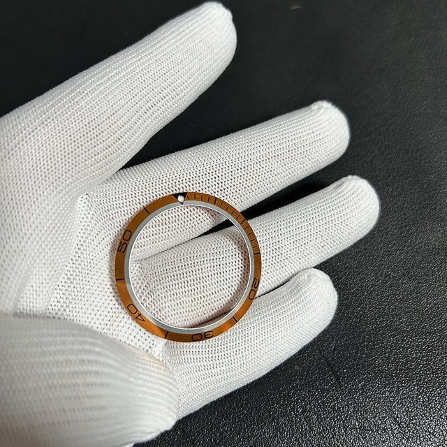 Omega Uhrengehäuse Außenring, Aluminium, orange, Herren - Bild 1