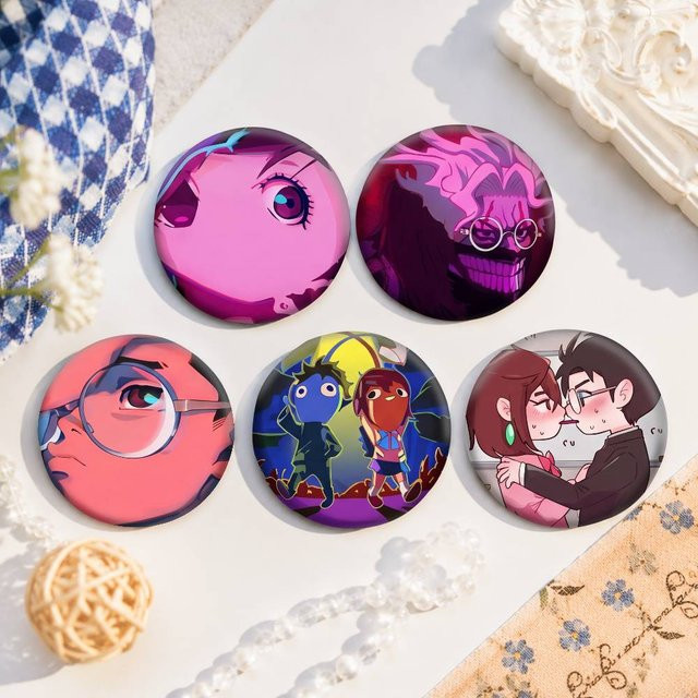 Dandadan Anime Blechbrosche, Unisex - Bild 1