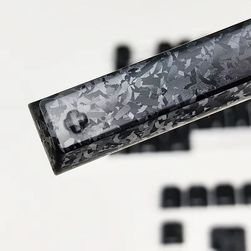 Carbon-Fiber Tastenkappen Set mit 132 Tasten aus PBT in Weiß und Transparent mit seitlicher Bedruckung für mechanische Tastaturen und magnetische Schalter im Originalprofil - Bild 2