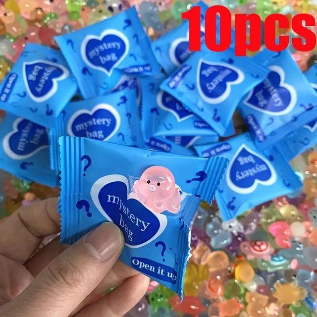 BC Pet Supplies Leuchtende Mini-Harztiere Pilz Blind Bags, ab 14 Jahren - Bild 1