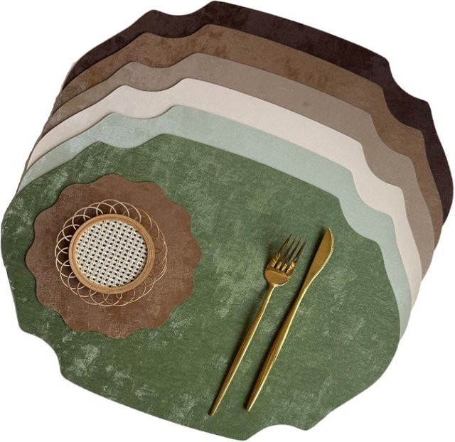 Inyahome Tischsets aus Kunstleder in Grün für Weihnachten, runde Platzsets für Küche und Esstisch - Bild 1
