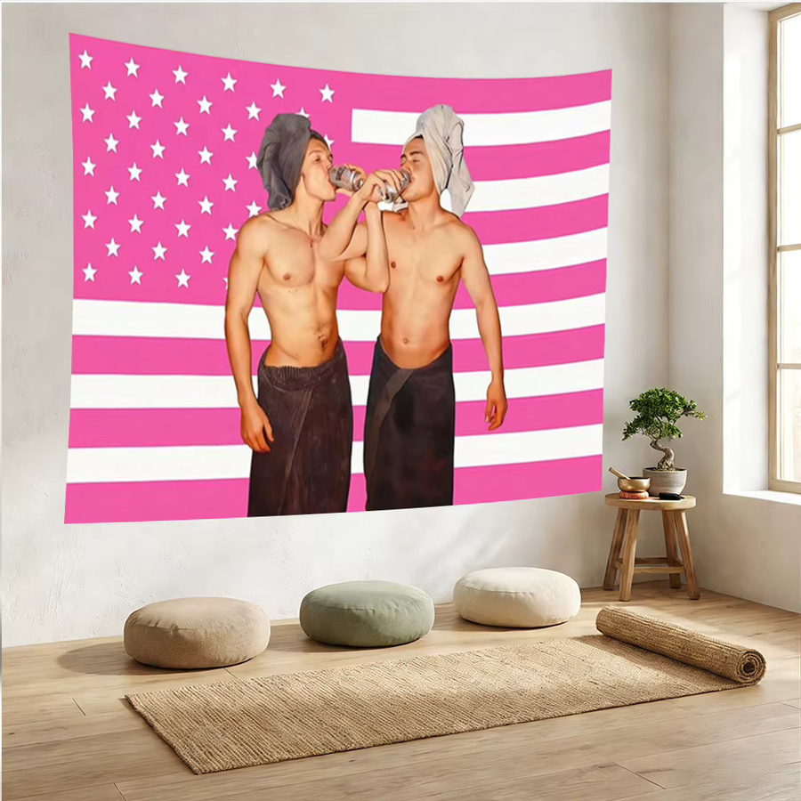 Hudson Williams Vintage Heated Rivalry Wandteppich in Pink, Sportliche Retro Game Day Flagge als Textil-Wanddekoration, B: 60 cm, H: 40 cm - Bild 2