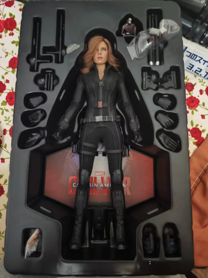 Hot Toys Marvel Black Widow, Actionfigur, 1/6 Maßstab - Bild 4