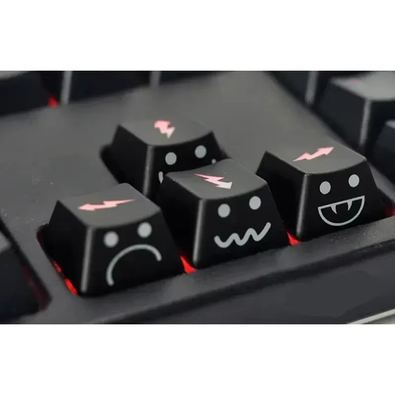 WASD Arrow 4-Tasten-Tastenkappen-Set aus PBT-ABS in Schwarz für mechanische Tastaturen mit MX-Switches - Bild 3
