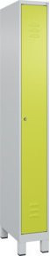 C+P Spind Classic PLUS Garderobenschrank mit 1 Abteil, Zylinderschloss und 3 Garderobenhaken, Farbe: Grau/Grün, H x B x T: 195 x 25 x 50 cm - Bild 1