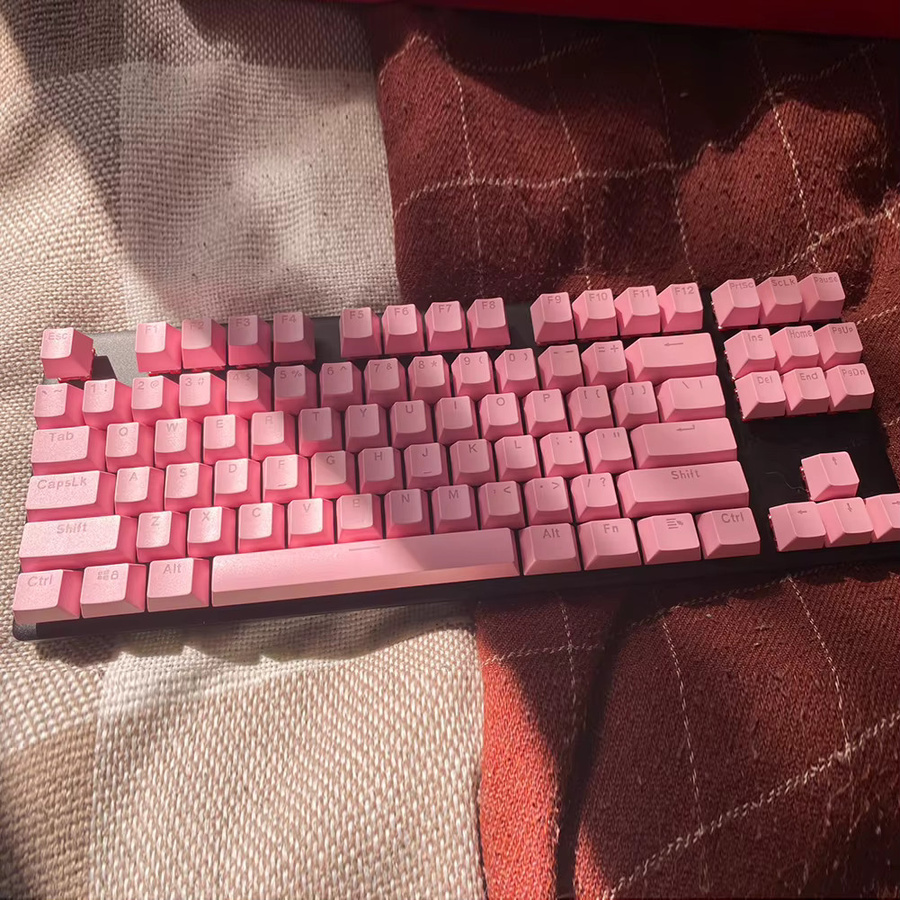 Oeny 104 Stück ABS Universal mechanische Tastenkappen in Schwarz für Cherry MX Tastaturen mit Hintergrundbeleuchtung - Bild 1