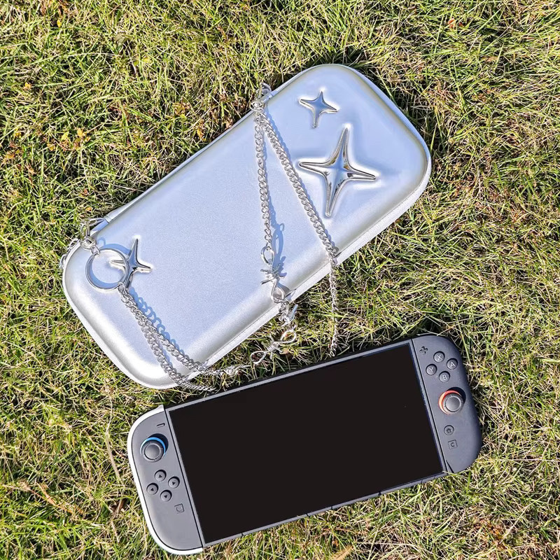 Vieruodis Tragetasche für Nintendo Switch 2 mit silbernem Sternmuster als Retro-Schutztasche und Reise-Aufbewahrungstasche - Bild 3