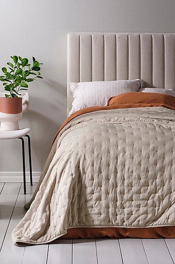 Jotex Tagesdecke Calm in Beige mit geometrischem Design, B/B/H: 180 x 260 x 1 cm - Bild 1