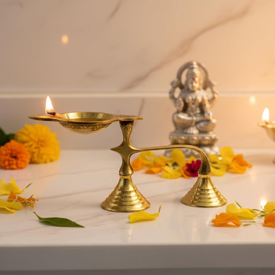 Spillbox Messing Karpoor Kapoor Diya Aarti Ständer für tägliche Pooja in Gold - Bild 2