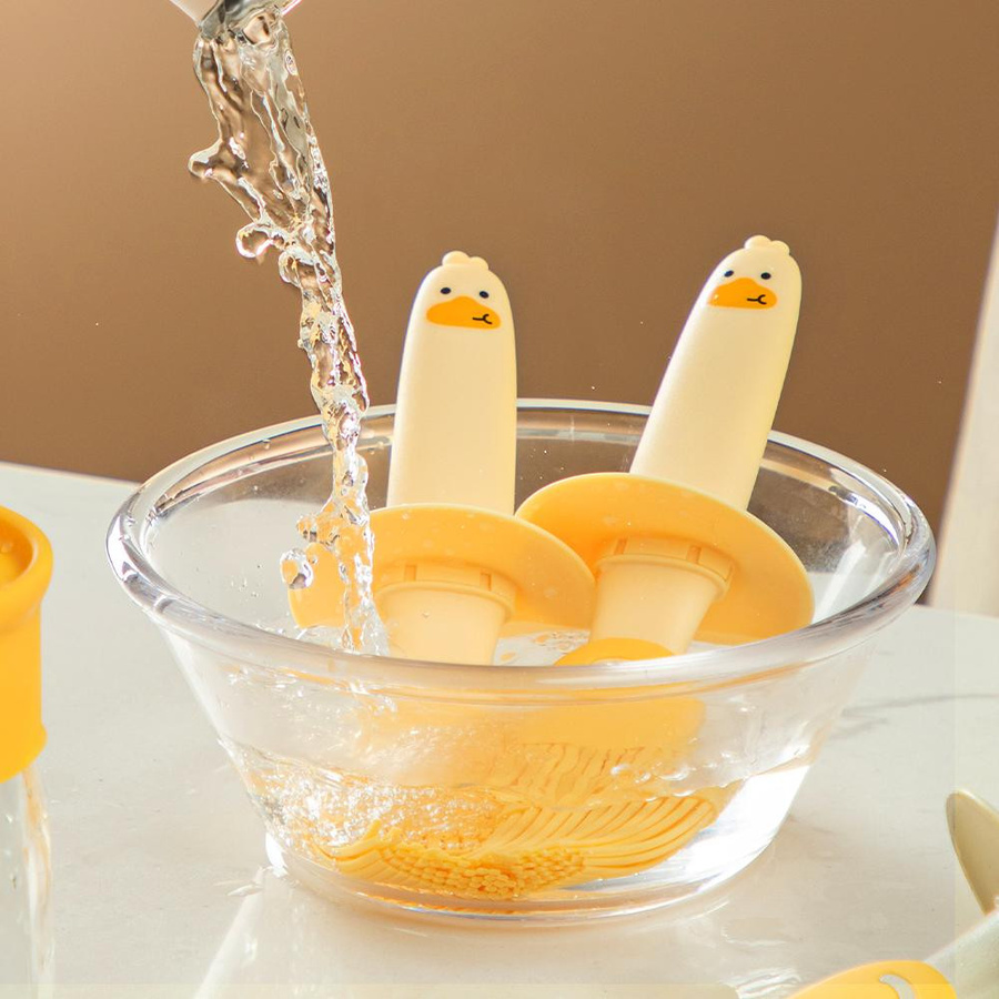 SEEQS Silikongrillöl mit integrierter Gewürzflasche und Ölpinsel, weiß - Bild 3