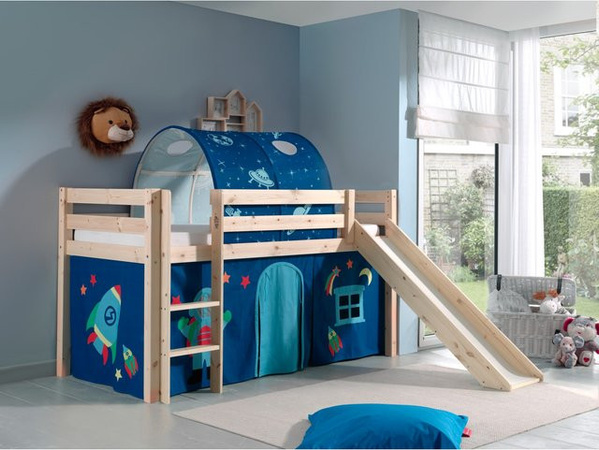 Vipack Spielbett Pino aus massiver Kiefer mit Rutsche, Vorhang und Tunnel in Dessin Astro