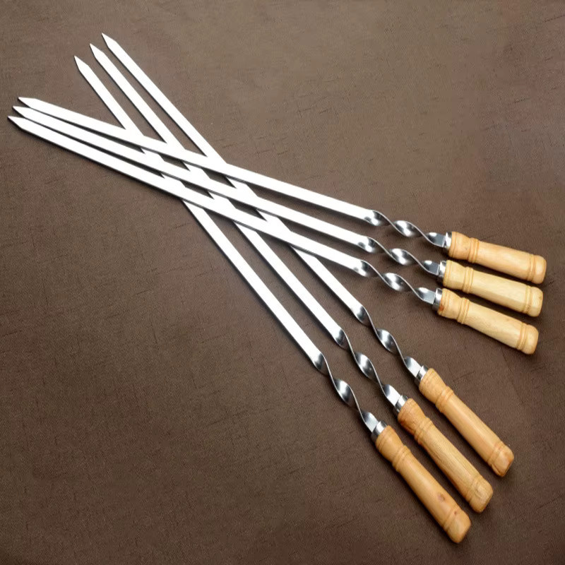 Wiederverwendbare Grill-Kebab-Spieße aus Edelstahl mit Holzgriff in Silber, Länge: 55 cm - Bild 2
