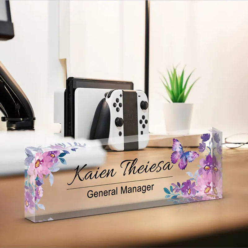 Individuelles Acryl-Schreibtisch-Namensschild von Hello Young mit floralem Blumendesign in Rot und Transparent, rechteckiges Tischschild aus Kunststoff für dein Büro - Bild 6