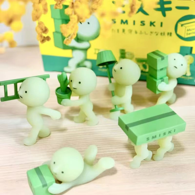 SMISKI Moving Series Blind Box Überraschungsbeutel mit nachtleuchtender Anime-Figur in Weiß - Bild 2