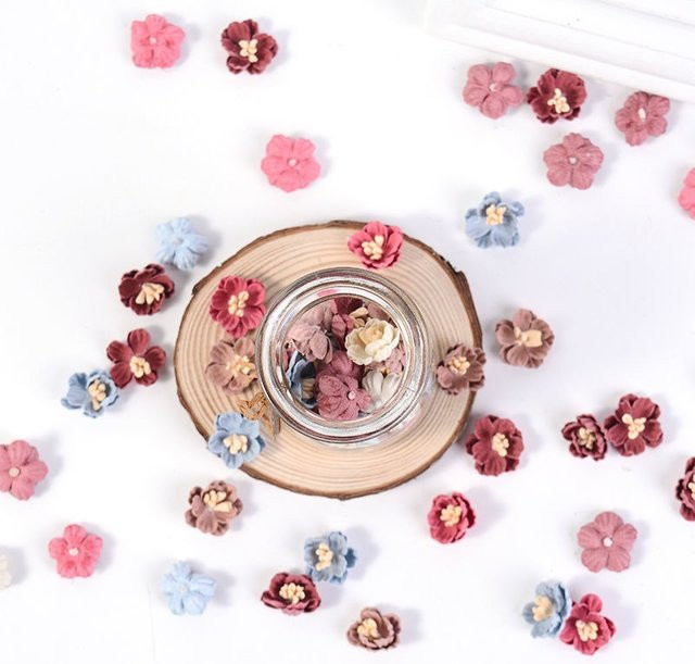 10 Stück künstliche Blumenköpfe in Multicolour für deine DIY-Dekoration, Durchmesser: 2 cm - Bild 1