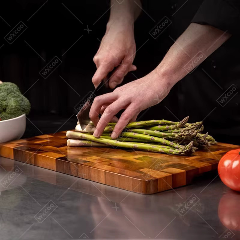 WXCOO Holzschneidebrett braun, rechteckiges und beidseitig verwendbares Schneidebrett für Obst, Gemüse und Fleisch - Bild 4
