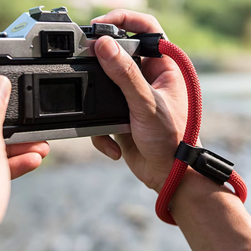 NiYi Kamera-Handschlaufe aus gewebtem Kletterseil in Schwarz, universell passend für Sony, Nikon, Canon, Fuji, Pentax und Olympus - Bild 4