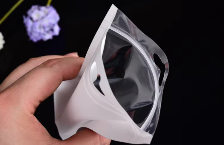 200 Stück leotrusting Ziplock-Verpackungsbeutel aus Kunststoff, transparent und weiß, zur Aufbewahrung von Schmuck, Steinen oder Kleinteilen - Bild 5