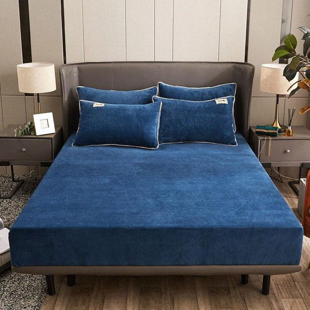 Rutschfester Samt-Matratzenbezug für Doppelbetten in Blau, Winter-Matratzenbezug aus Baumwolle und Polyester, B/T: 150 x 200 cm - Bild 1