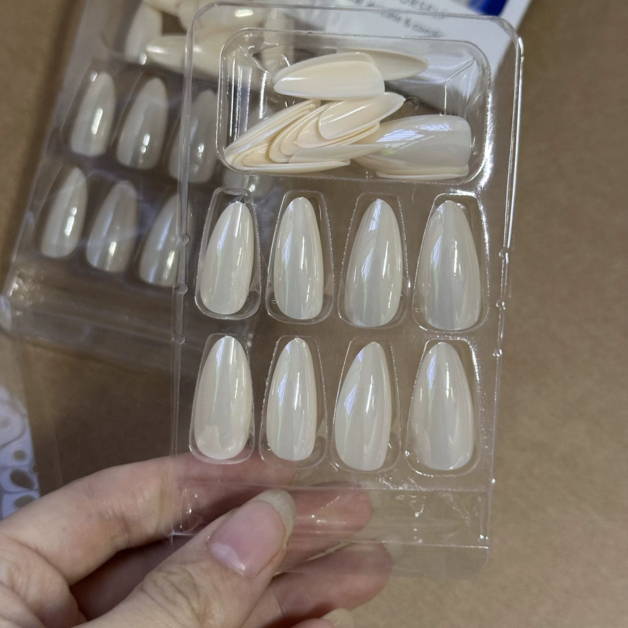 MAFANAILS Künstliche Nägel, Mandel-Aurora-Chrom, perlweiß, glänzend, 24 Stück - Bild 2