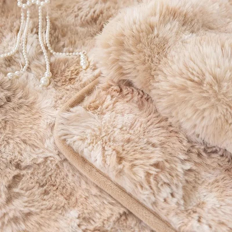 Rutschfeste Plüsch-Sofamatte aus Kaninchenfell von Your Warm Home, weiche Sofadecke für das Wohnzimmer, Breite: 70 cm, Tiefe: 120 cm - Bild 2