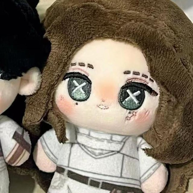 Yiran toy Identity V Charakter Psychologe Ada Mesmer / Patient Emil, Plüschtier, 10cm, ab 18 Jahren - Bild 1