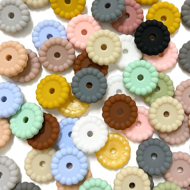 50 Stück Silikonperlen in Multicolour für Schmuckherstellung und DIY-Zubehör, runde Dichtung Silikonperlen Durchmesser: 12 mm und 15 mm von Lcmombay - Bild 1