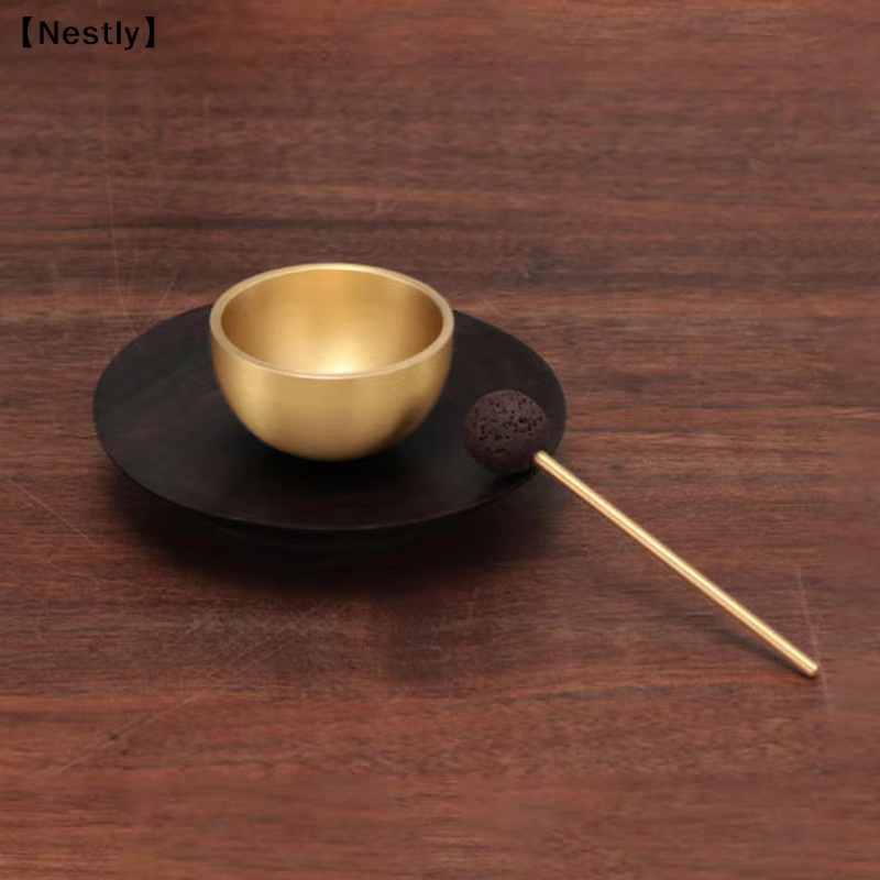 Nest Mini-Klangschale aus Metall in Gold für Meditation, Yoga und Chakra-Balance - Bild 3